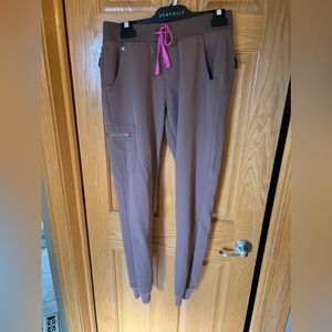 FIGS small tall Zamora jogger